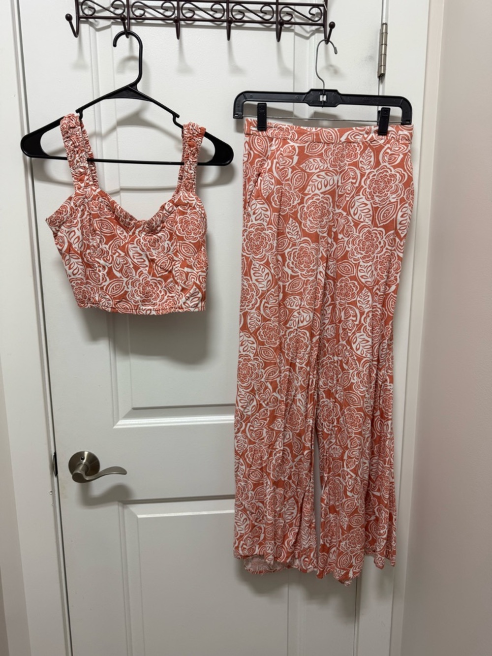 Women's Floral Wide-Leg Pants & Cropped Tank Set - Coral White